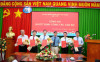 Giám đốc Sở Y tế - Đỗ Hồng Sơn trao các quyết định công tác cán bộ