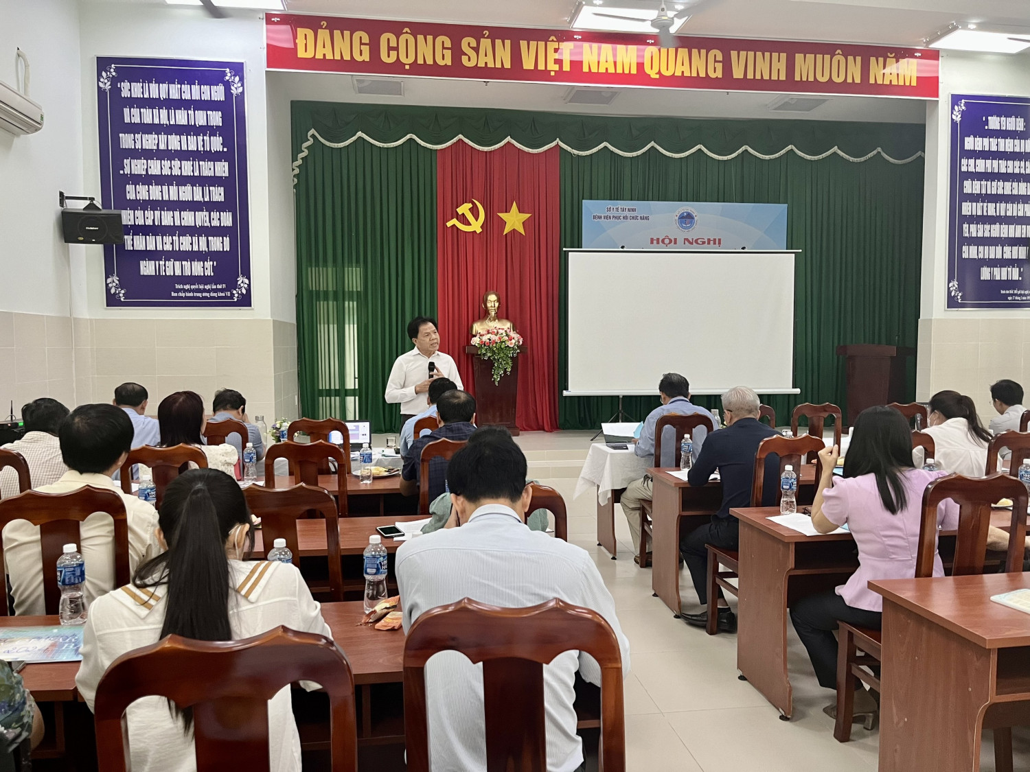 Bác sĩ Trần Văn Lưu – Phó Trưởng phòng Nghiệp vụ triển khai kế hoạch chương trình phát triển PHCN năm 2024