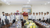 Đoàn tặng hoa chúc mừng Bệnh viện Xuyên Á – Tây Ninh.